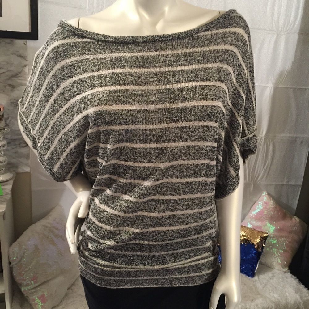 About a Girl Bat 80s Style wing lite weight Top